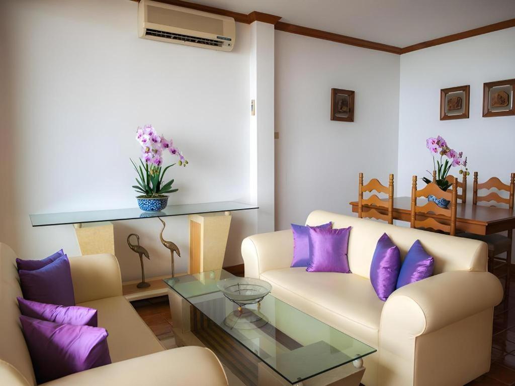 Lido Beach Hotel Pattaya Buitenkant foto